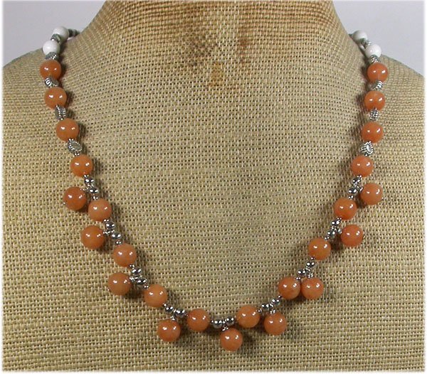HONEY JADE & WHITE TURQUOISE NECKLACE