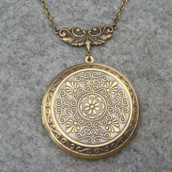 Handmade LARGE FLORAL LOCKET NECKLACE