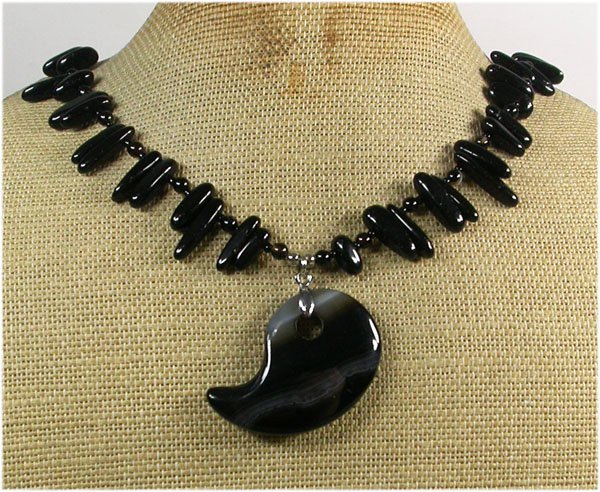 Handmade BLACK AGATE NECKLACE
