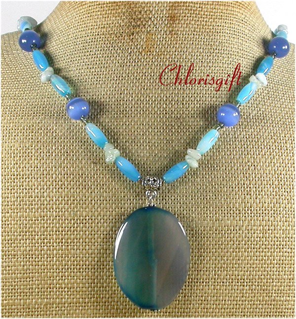 Handmade BLUE AGATE JADE CAT EYE NECKLACE