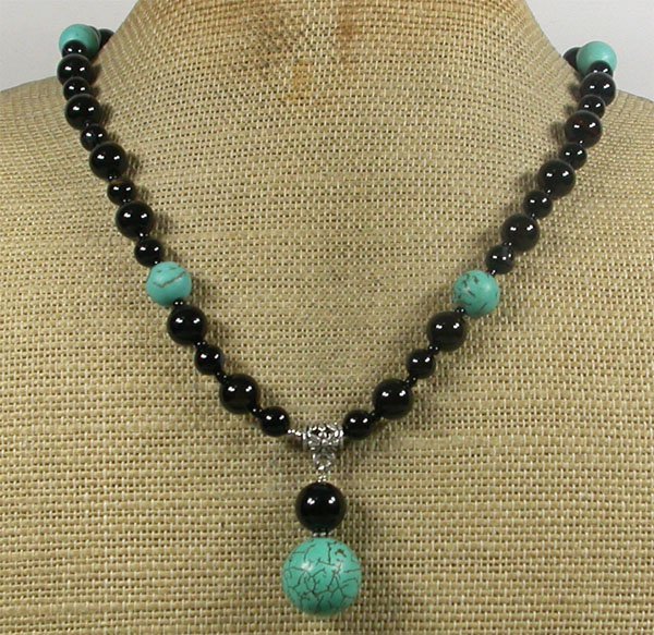 Handmade TURQUOISE & BLACK AGATE NECKLACE