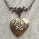 Handmade    FLOWER HEART LOCKET NECKLACE