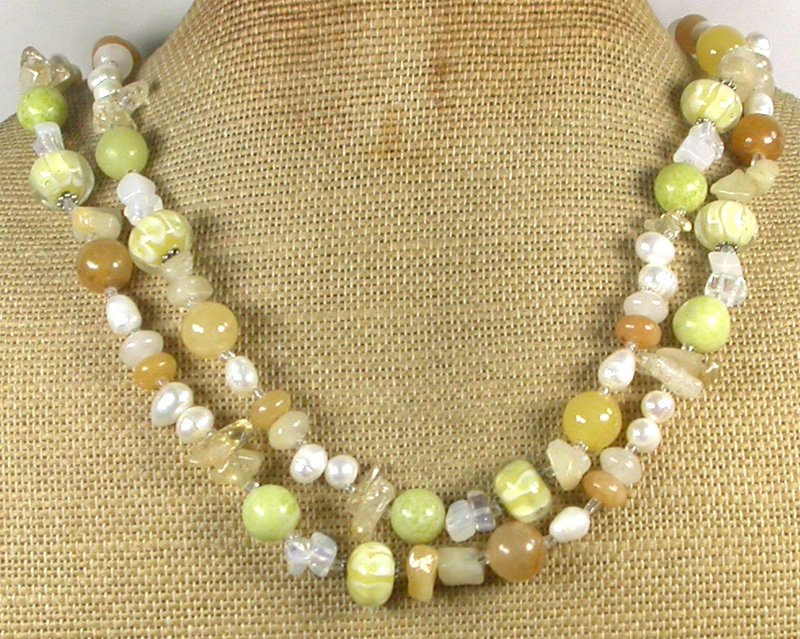 Handmade LONG! 40" YELLOW JADE BUTTER JADE QUARTZ LAMPWORK PEARLS NECKLACE