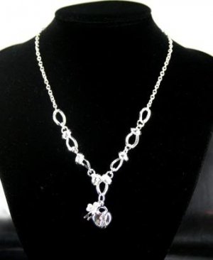 SB067&Acirc;&nbsp;STERLING SILVER PLATED HEART PENDANT NECKLACE