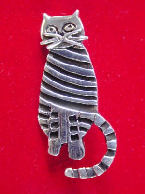 Cat Brooch / Pin Solid Sterling Silver