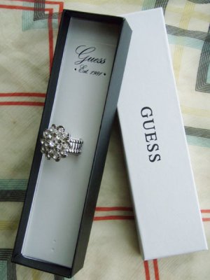 Guess ring size 7 stretchable