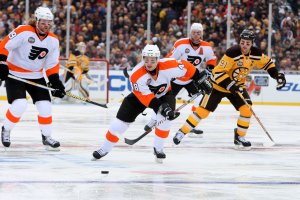 2010 NHL Winter Classic (Boston Bruins vs Philadelphia Flyers)  Photo Collection