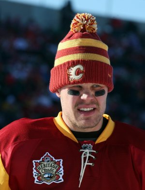 2011 NHL Herritage Classic (Calgary Flames vs Montreal Canadiens)  Photo Collection