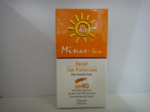 Minus Sun Facial Sun Protection Cream SPF40 IVORY Color
