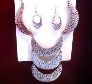 Silver Statement Neckpiece with Matching Earrings