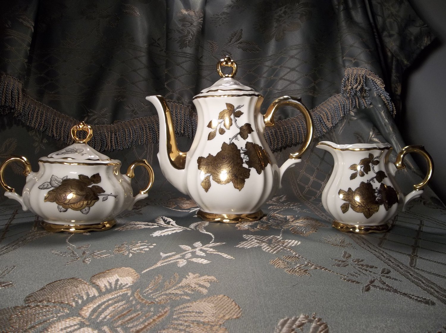 Bareuther bavarian antique vintage gold on porcelain tea set