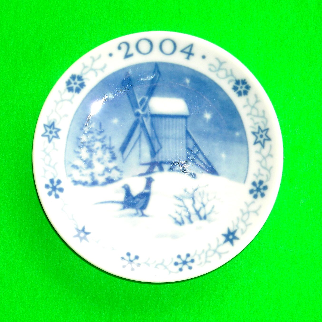 Royal Copenhagen 2004 Old Mill Annual Christmas Small Plate Plaquette