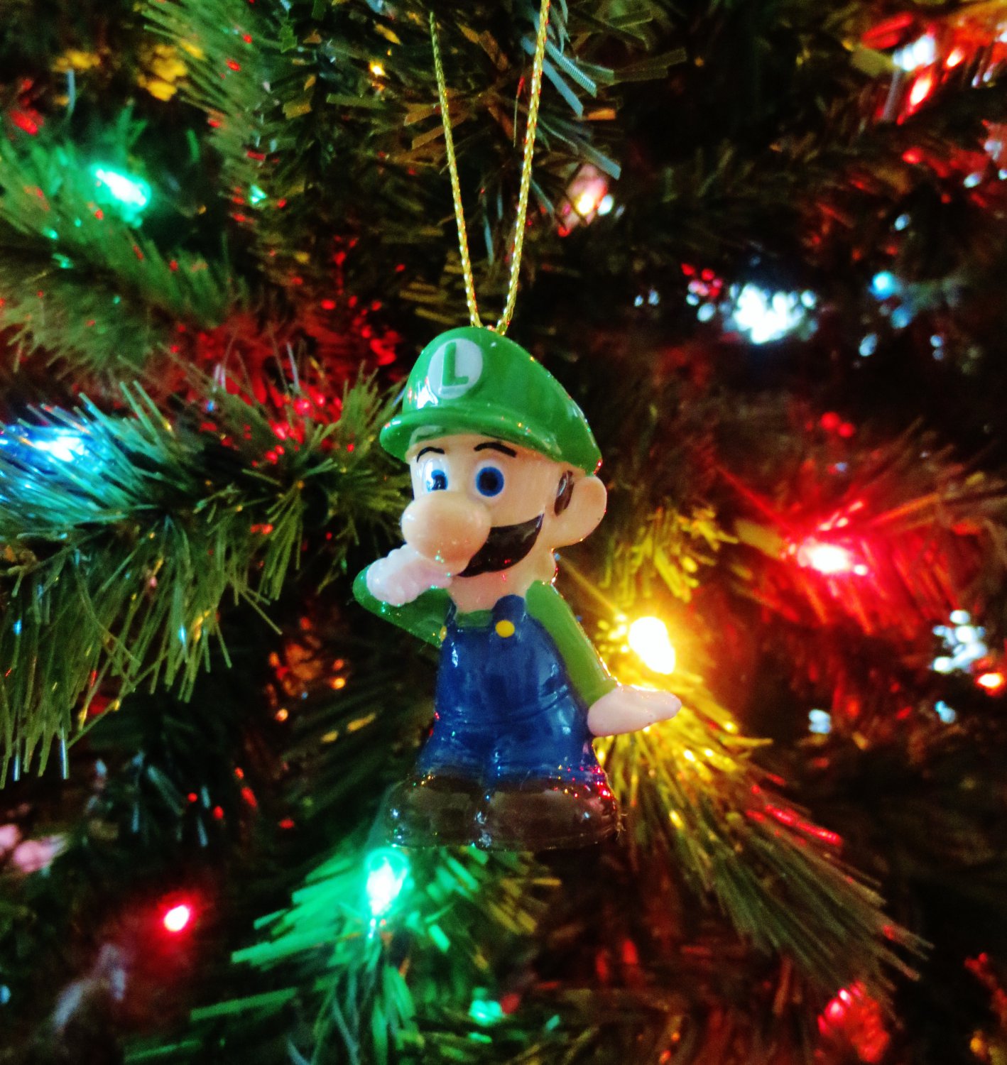 New Nintendo Super Mario Brothers Luigi Tree Ornament