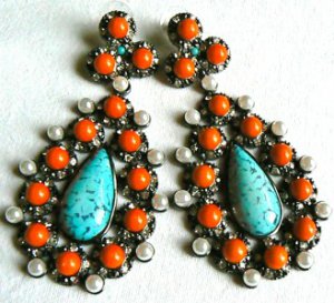 NEW BCBG MAXAZRIA PEARL CRESCENT CHANDELIER TRIBAL INSPIRED EARRINGS
