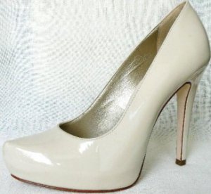 NEW OFF WHITE PATENT LEATHER ATLANTICCITY ALDO SHOE 7