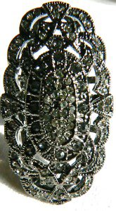 NEW BCBG MAXAZRIA HEMATIT OVAL RHINESTONE-PAVE RING SZ 7