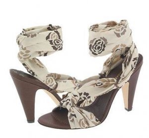 BNWT BCBG MAXZARIA NORAH LADIES SHOES SANDALS 5.5