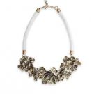 NEW ELEGANT BCBG MAX AZRIA FLOWER PLATE NECKLACE