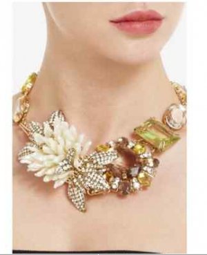 NEW BCBG MAX AZRIA FLORAL BOUQUET STATEMENT NECKLACE MULTI STONE