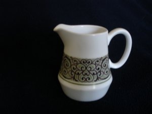 Noritake Progression Ole 9043 Creamer