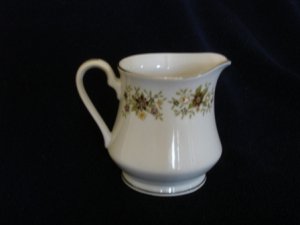 International China Cotillion Crestwood Open Creamer
