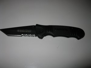 Smith & Wesson Extreme Ops Folder