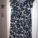WOMENS LARGE BLACK & WHITE FLORAL PRINT DRESS SUMMERY!