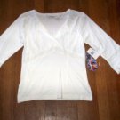 JUNIORS LARGE WHITE BACK TO SCHOOL TOP SO PRETTY & NWT!
