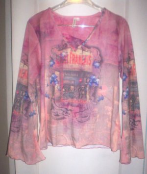 WOMENS LARGE V-NECK TOP w/ROMANTIC THEME PRETTY & EUC