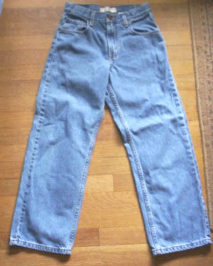 BOY 12 LEVI STRAUSS LOOSE FIT JEANS IN MEDIUM WASH EUC