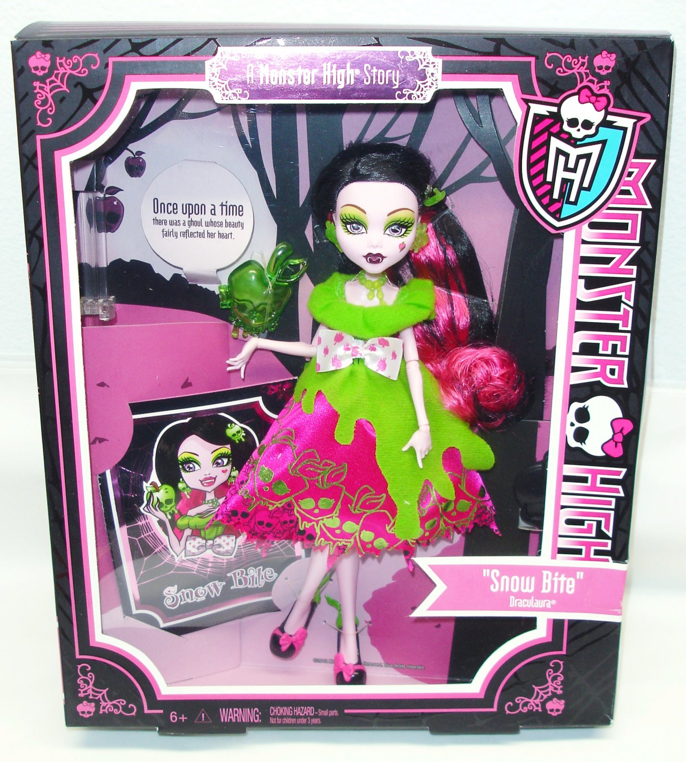 Monster High Scary Tales Draculaura Snow Bite Doll