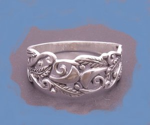 925 Sterling Silver  Band Leaf Pattern  Sz 7  (R215)