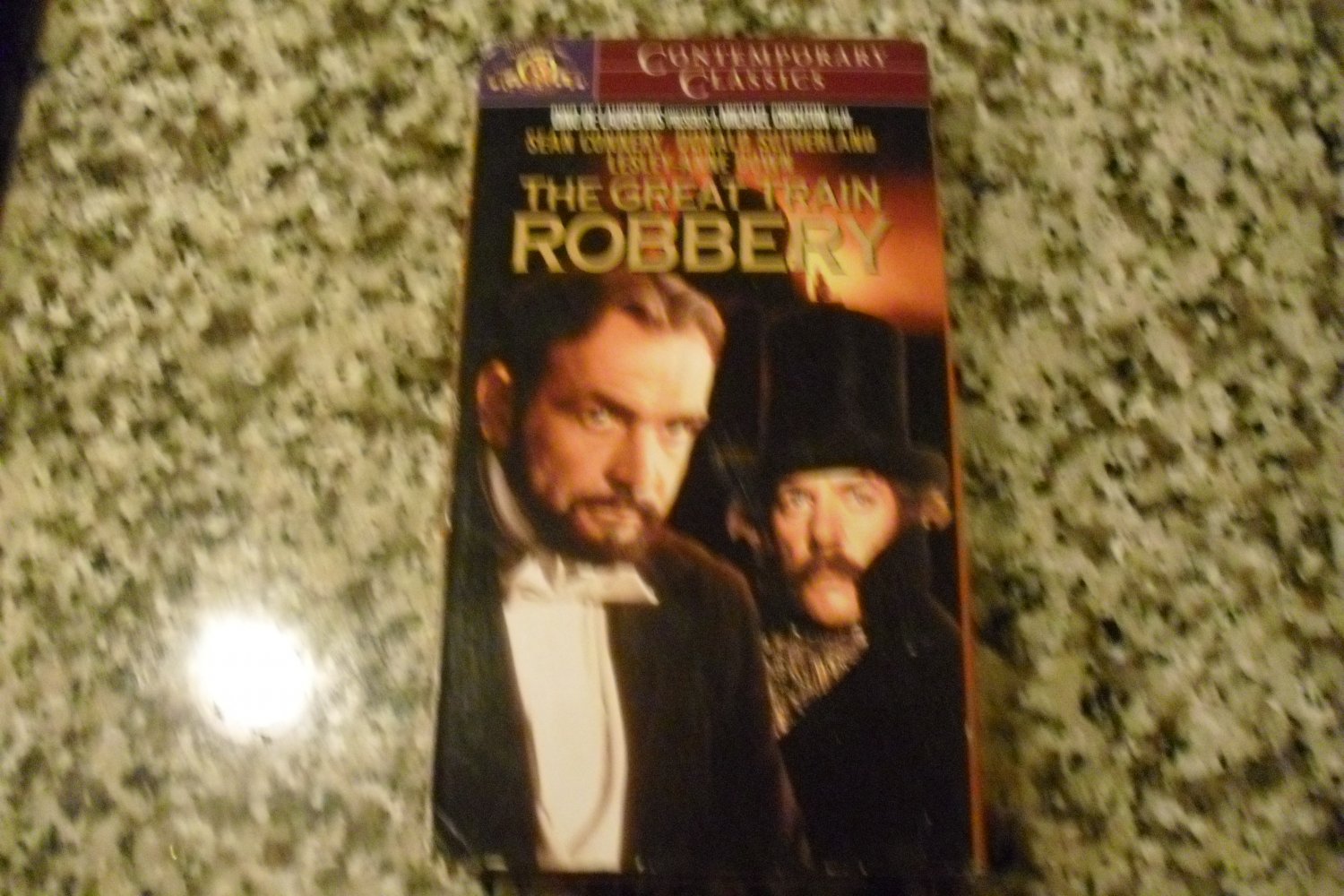 The Great Train Robbery [VHS] Starring Sean Connery, Donald Sutherland, Lesley-Anne Down (1997)