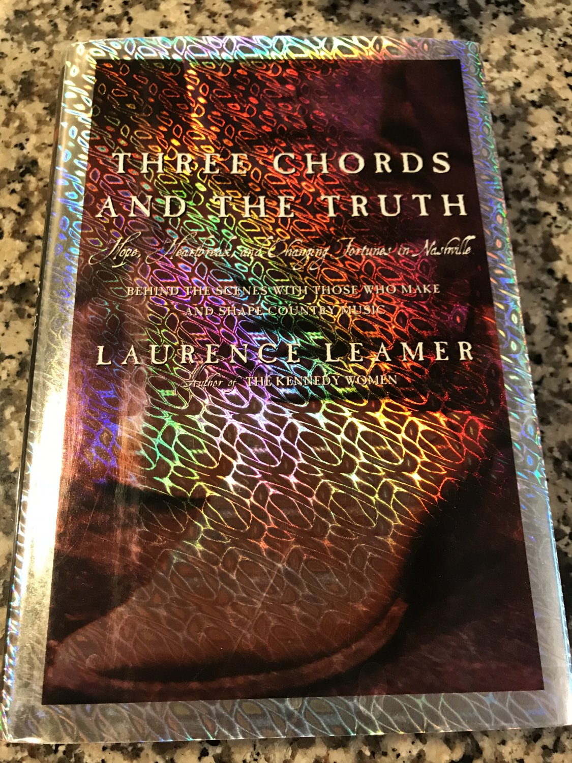 Three Chords and the Truth: Hope, Heartbreak, and Changing Fortunes in Nashville by Leamer
