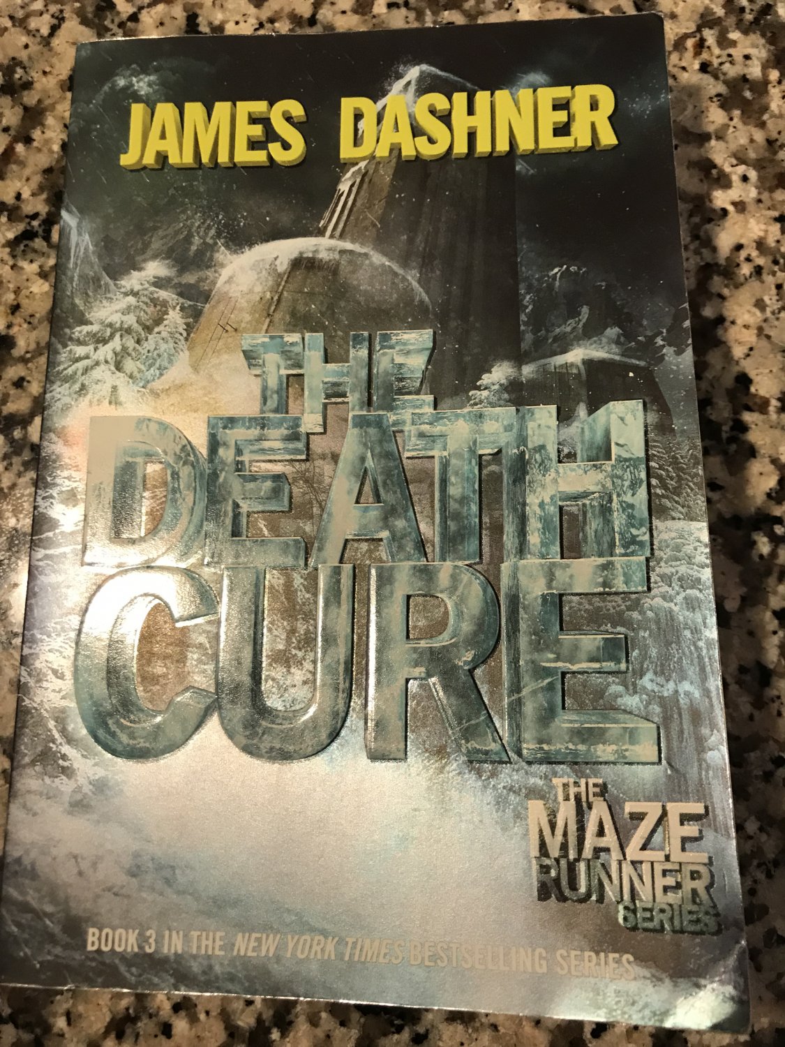The Death Cure (Maze Runner, Book Three) Paperback &acirc;�� January 8, 2013