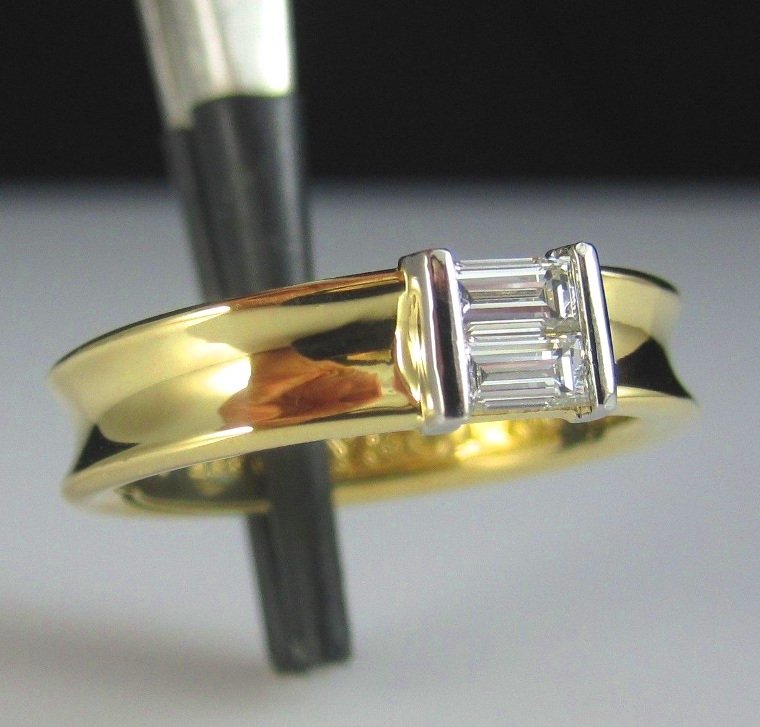 TIFFANY & Co. 18K Yellow Gold Diamond Stacking Ring 6 --- SOLD
