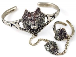Wolf Slave Bracelet With Ring