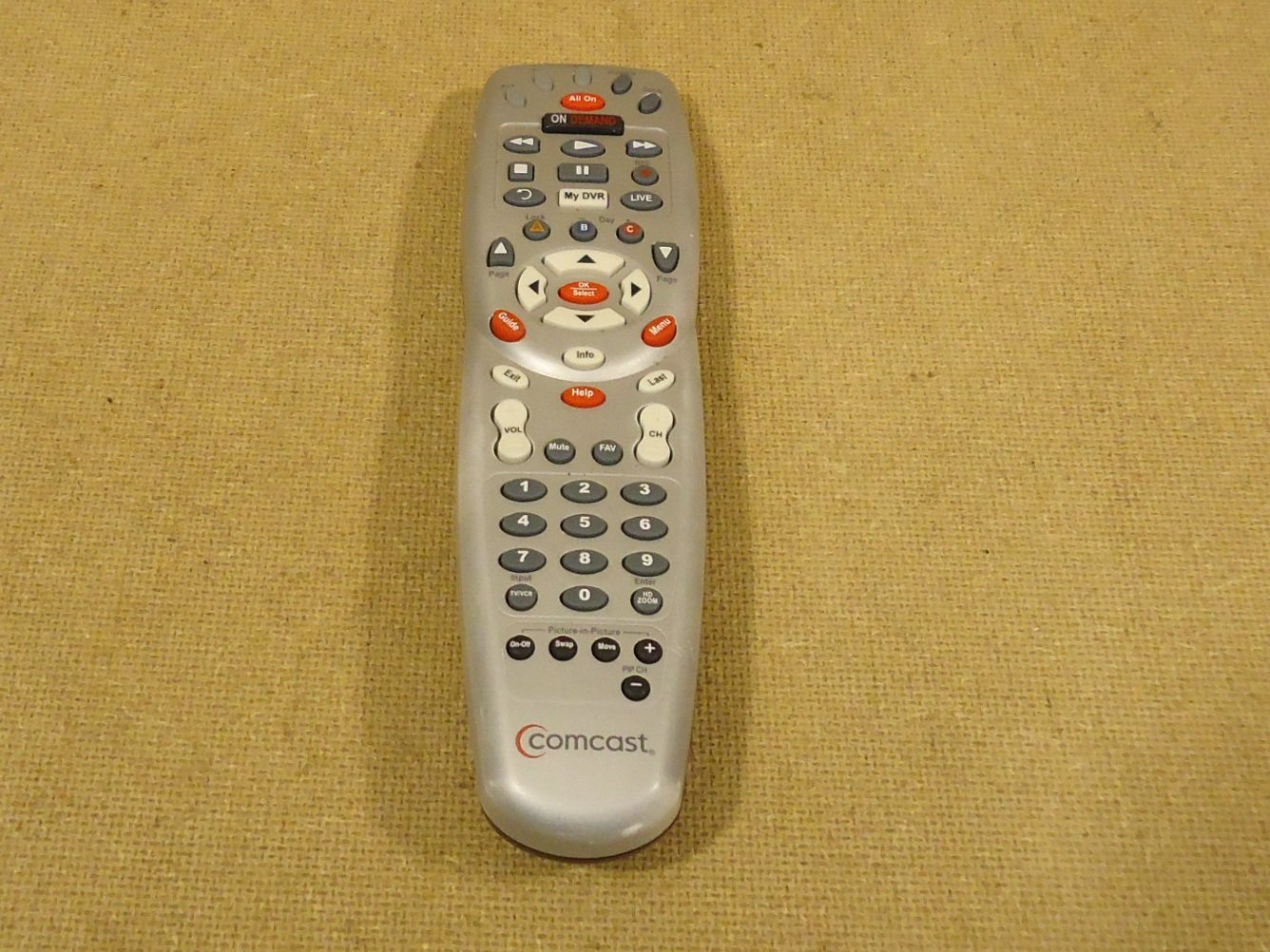 Comcast Remote Control 9in x 2 1/2in Silver RC147550503MB Plastic