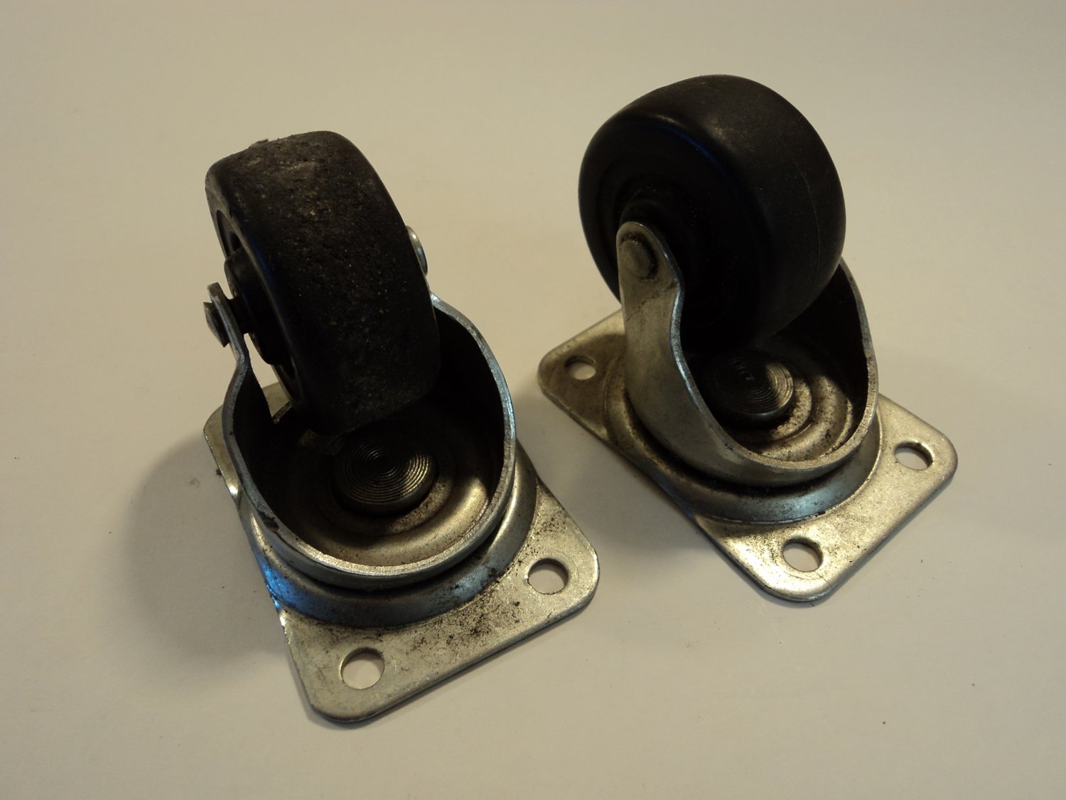 Faultless Swivel Casters Set of 2 Black/Gray 100 2 1/2in