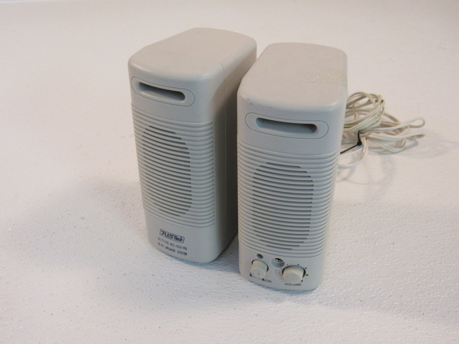 Juster Multimedia Computer Speaker System Gray Hi Fi Active AC691N Vintage