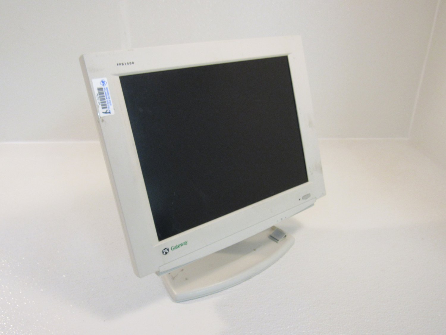 Gateway 15.1in Color Monitor Flat Screen LCD White 24V DC 1.2A FPD1500