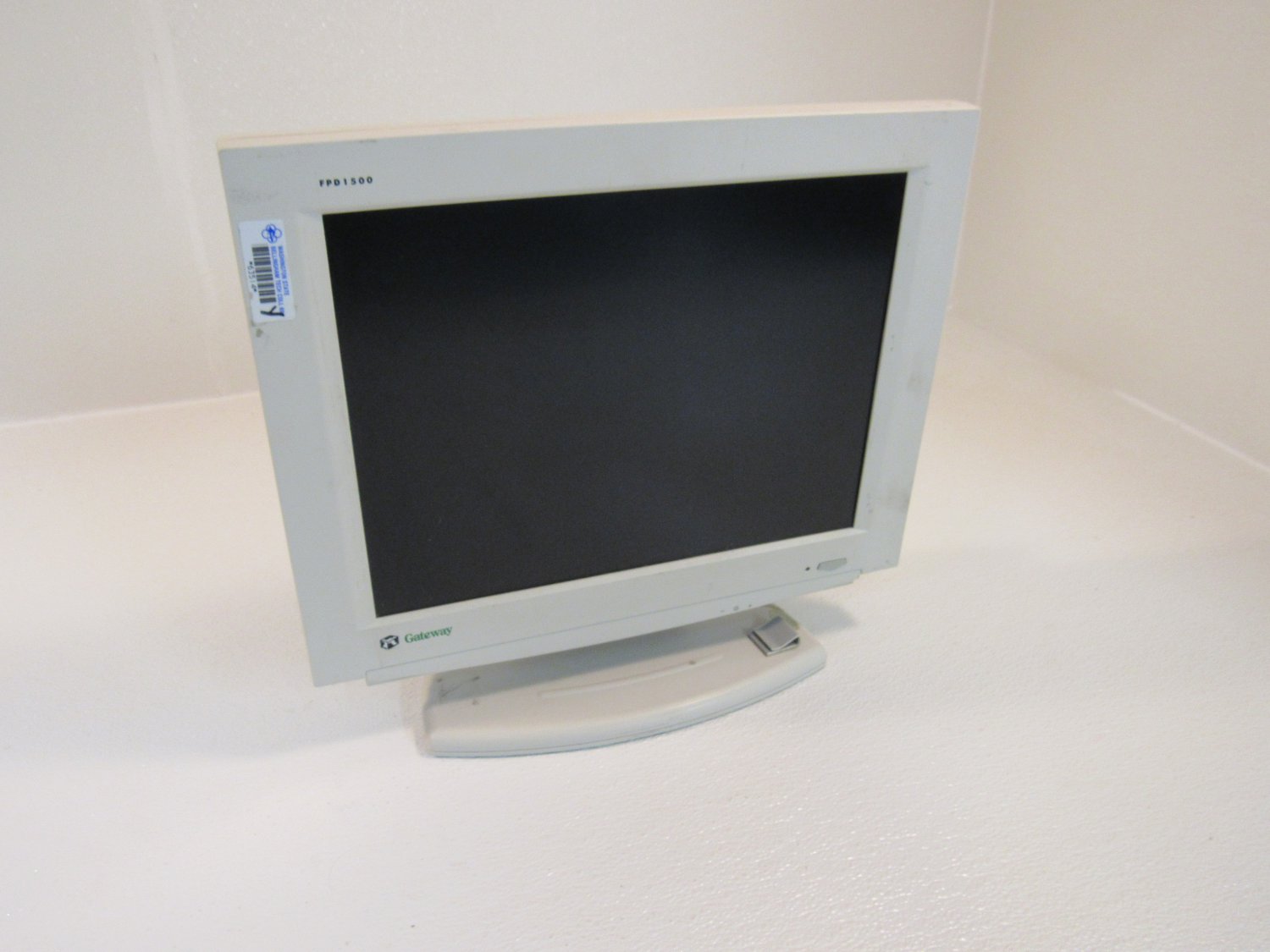 Gateway 15.1in Color Monitor Flat Screen LCD White 24V DC 1.2A FPD1500