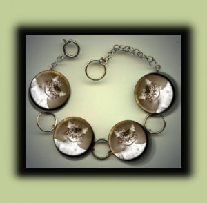CAT DRESSED Victorian Vintage Clothes Altered Art Button Charm Bracelet with Rhinestone