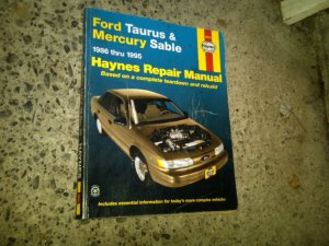 Haynes Ford Taurus / Mercury Sable repair manual