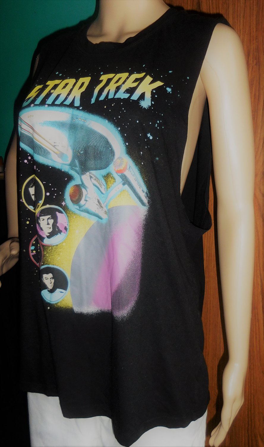 Star Trek Top size L