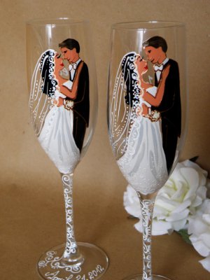 Hand painted Wedding Toasting Flutes Set of 2 Personalized