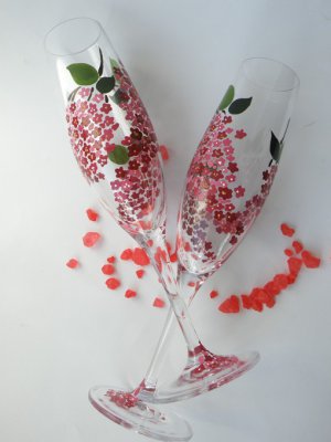 Set of 2 Personalized Champagne glasses Blooming Lilac