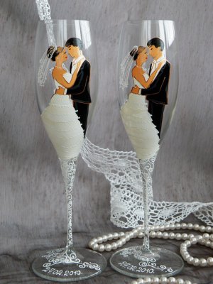 Set of 2 Personalized Champagne glasses Wedding Valse