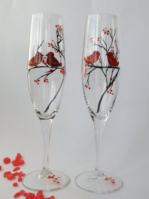 Set of 2 Personalized Champagne glasses red Love Birds on the branch