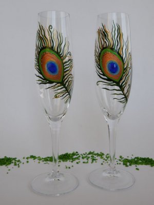 Set of 2 Personalized Champagne glasses Peacock Feather
